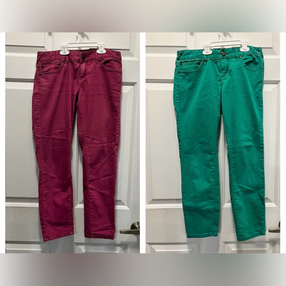 Free People Skinny Jeans – Maroon Pink & Emerald Green Duo 🌈